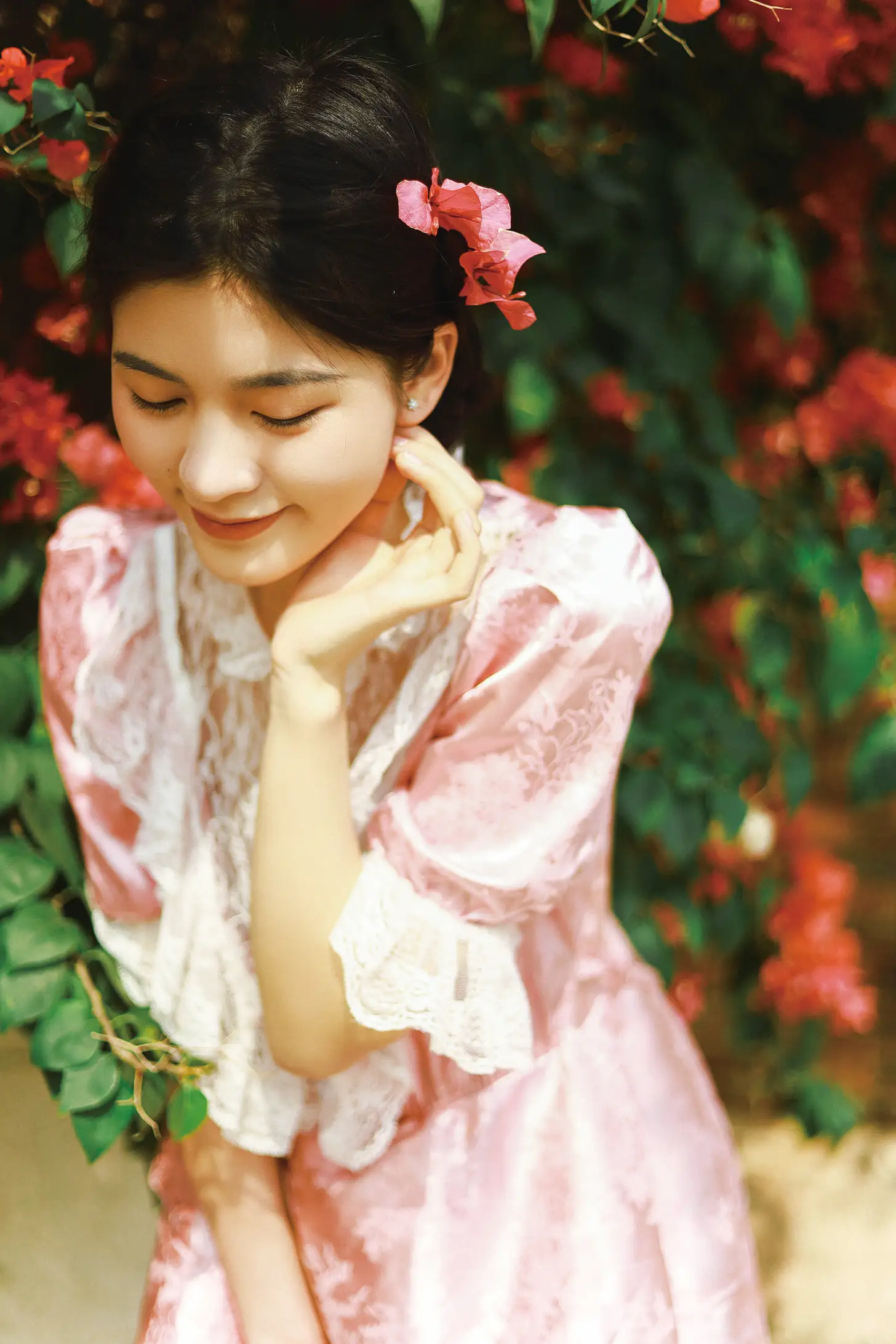 [YITUYU] 2022.09.12 Vol.1932 – Bougainvillea and the Girl Xinhui#[21P]-9